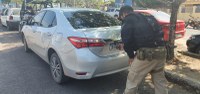 PRF recupera veículo roubado, em Santarém/PA