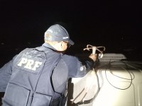 PRF apreende rádio ilegal em um caminhão, em Dom Eliseu/PA