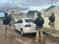 PRF recupera veículo, em Santa Maria do Pará/PA