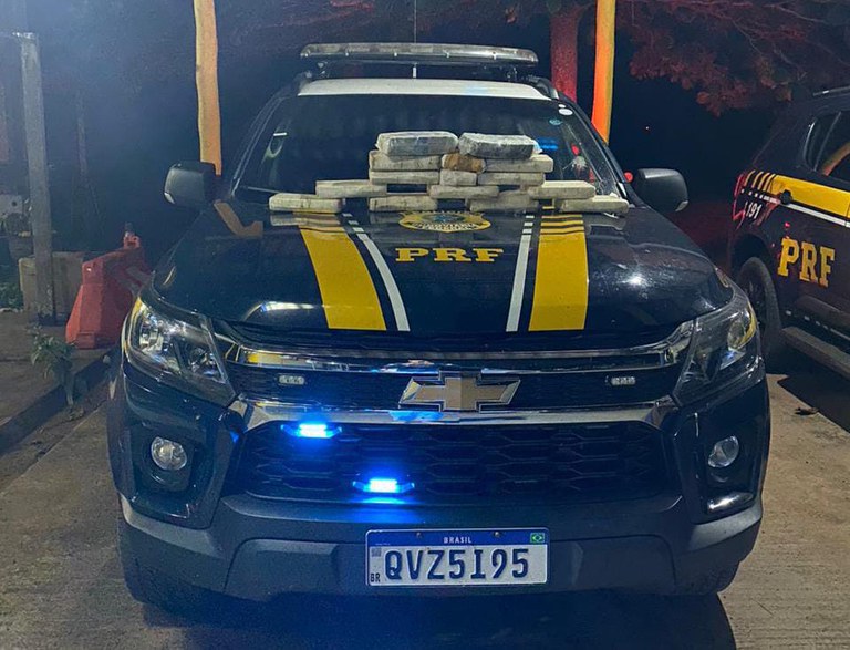 PRF apreende 13 kg de cocaína e 2 kg de maconha, durante fiscalização em Altamira/PA