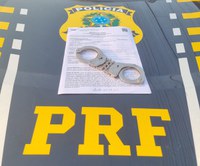 PRF prende homem procurado pela justiça por furto, em Santarém/PA