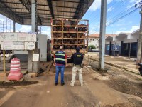 PRF apreende 34m³ de madeira ilegal durante fiscalização na BR-010 em Dom Eliseu/PA