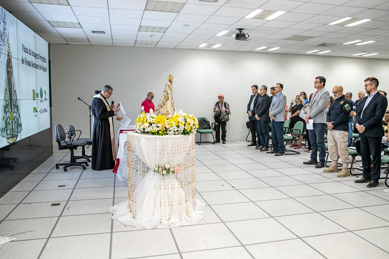 Polícia Rodoviária Federal recebe a visita da Imagem Peregrina de Nossa Senhora de Nazaré
