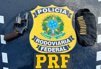 PRF apreende arma de fogo e munições durante fiscalização na BR-230, em Altamira/PA