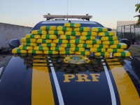 PRF apreende 42 kg de pasta base de cocaína escondidos em painel de carro na BR-230, em Marabá/PA