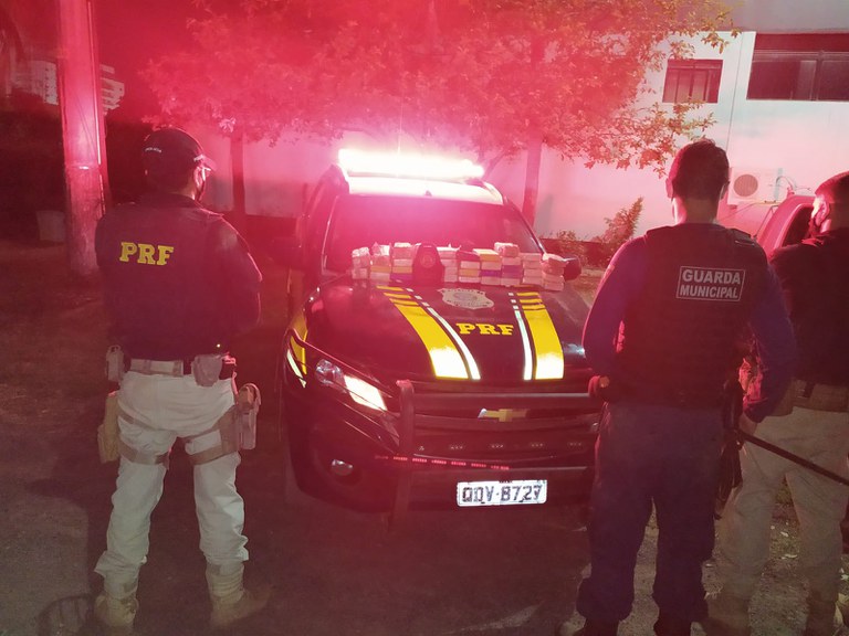 PRF apreende 36,8 quilos de paste base de Cocaína, em Marabá
