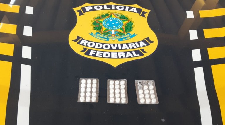 Em Santarém (PA), a PRF apreendeu 45 comprimidos de anfetamina