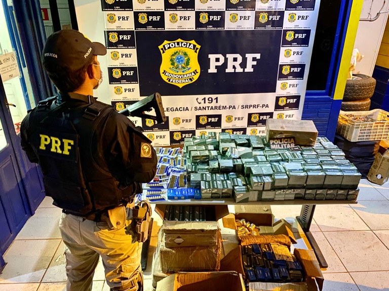 Motorista é preso com 10.915 munições para armas de diversos calibres, na BR-163, em Santarém/PA
