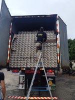 A PRF apreendeu mais de sete mil pacotes de cerveja em Ipixuna do Pará