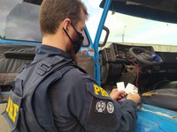 Em Altamira/PA, a PRF apreende 35 comprimidos de anfetamina durante fiscalização