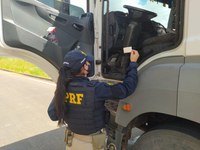 PRF prende condutor com 15 comprimidos de anfetamina, em Altamira/PA