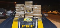 Em fiscalização a ônibus, PRF apreende quase 40 kg de maconha