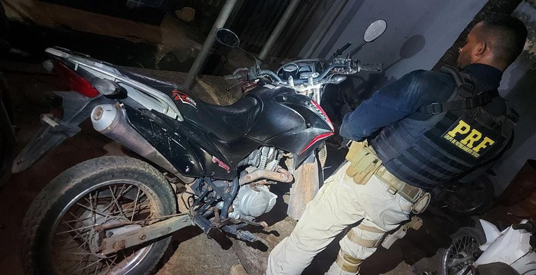 PRF prende homem por receptação e uso de documento falso, durante fiscalização em Anapu/PA