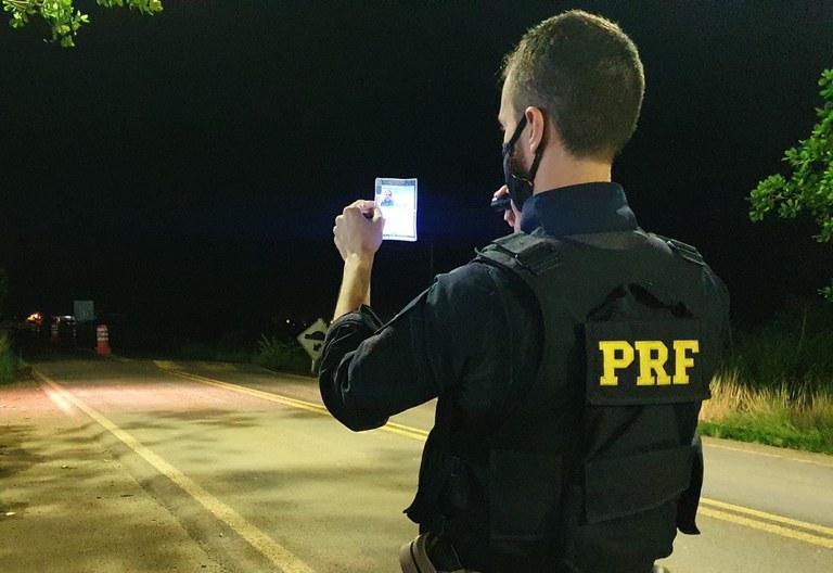 PRF recupera 2 carros e 7 motocicletas durante o último fim de semana