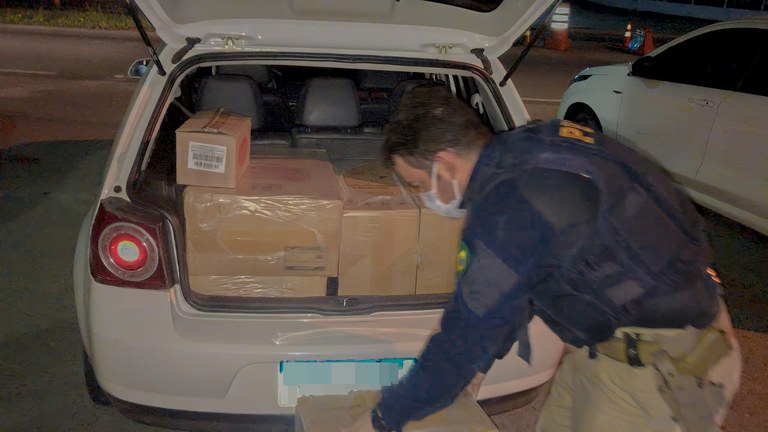 Contrabando cigarros 1.jpeg