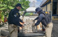 PRF na Paraíba apreende 60kg de pasta base de cocaína escondida em fundo falso de caminhonete