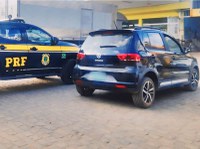 PRF apreende mercadoria sem nota fiscal e recupera veículo roubado/furtado em Sobrado-PB