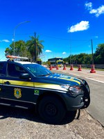 PRF na Paraíba recupera dois veículos em ações no interior do Estado