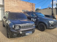 Cinco pessoas são detidas e três veículos são recuperados pela PRF na Paraíba em menos de 12h