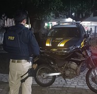 PRF apreende motocicleta clonada e detém condutor na BR-230, em Cajazeiras-PB