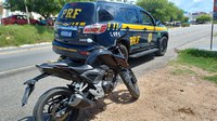PRF apreende moto adulterada em Pombal-PB