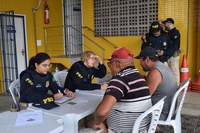PRF em parceria com a Prefeitura Municipal de Alhandra-PB promove Comando de Saúde Preventivo para caminhoneiros