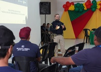 Segurança Escolar: Em ação do Maio Amarelo, PRF e Prefeitura de Ingá realizam palestra de capacitação para motoristas de vans e transportes municipais