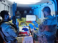 PRF no PR apreende furgão com quase 2 toneladas de maconha