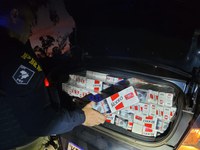 PRF apreende quase 300 mil maços de cigarros no Paraná