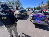 PRF apreende mais de meia tonelada de maconha em caminhonete rebocada