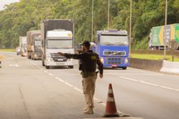 PRF intensifica fiscalização da Lei do Descanso no Paraná