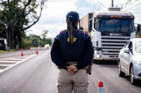 PRF inicia Operação Semana Santa 2025 nas rodovias federais do Paraná