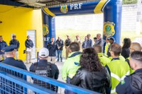 PRF lança Operação Rodovida 2025/2026 no Paraná