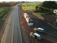 PRF apreende R$ 3 milhões em cigarros contrabandeados em Mercedes (PR)