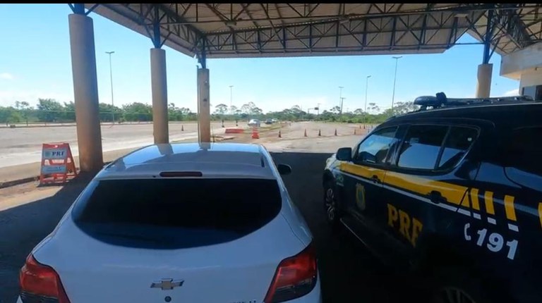 PRF PR recupera carro após adolescente negar a mãe