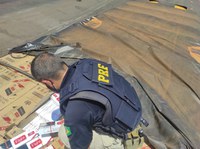 PRF apreende quase 500 mil maços de cigarros no oeste do Paraná