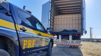 Carga de 400 mil maços de cigarro sem nota fiscal é retida em Petrolina