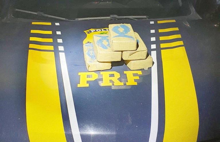 Homem é detido com 5,2 Kg de crack em Juazeiro