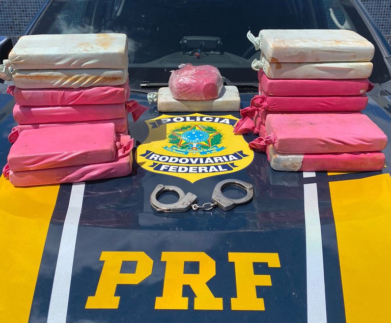 Polícia apreende 19Kg de cocaína e crack em Salgueiro