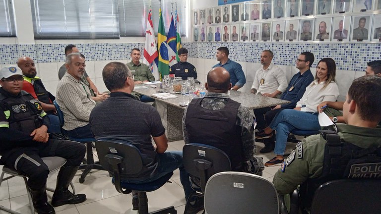 PRF participa de reunião sobre combate ao roubo de veículos no Agreste de Pernambuco