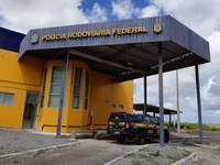 PRF detém motorista com carro furtado e sob efeito de álcool em Igarassu