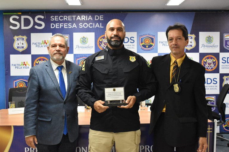 homenagem pol cinetifica.jpg