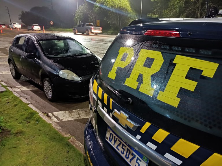 PRF no combate ao crime: assalto frustrado, crime fiscal e recuperação de veículo nas BRs de PE