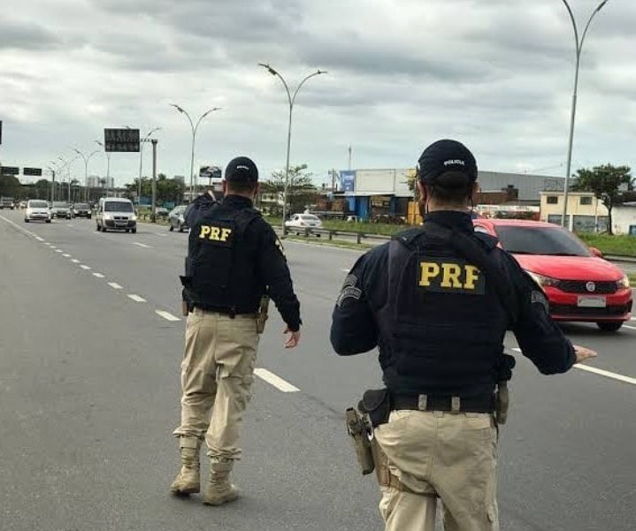 Motorista compra carro levado de locadora por R$6 mil e é detido pela PRF no Recife