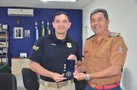 PRF recebe visita institucional do Comandante Geral do CBMPE