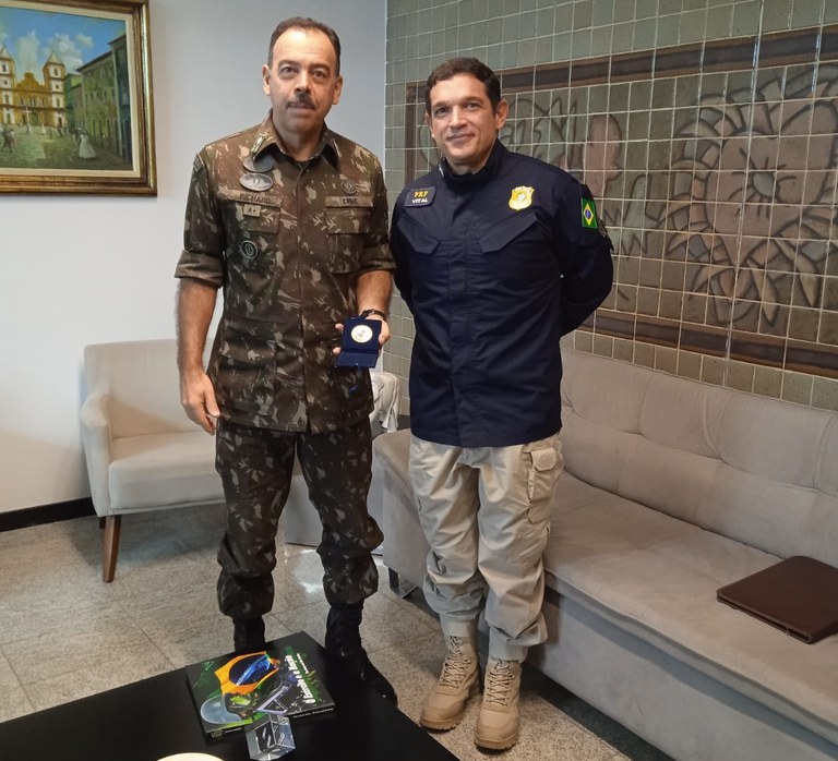 PRF e DNIT participam de reunião no Comando Militar do Nordeste em Pernambuco