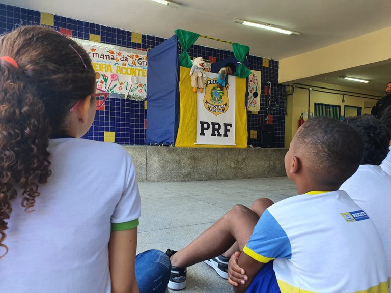 semana da crinaça fantoche 1.jpg