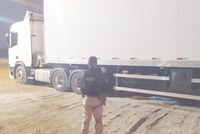 Cargas de 62 toneladas de gesso sem nota fiscal são  retidas pela PRF em Belém de São Francisco