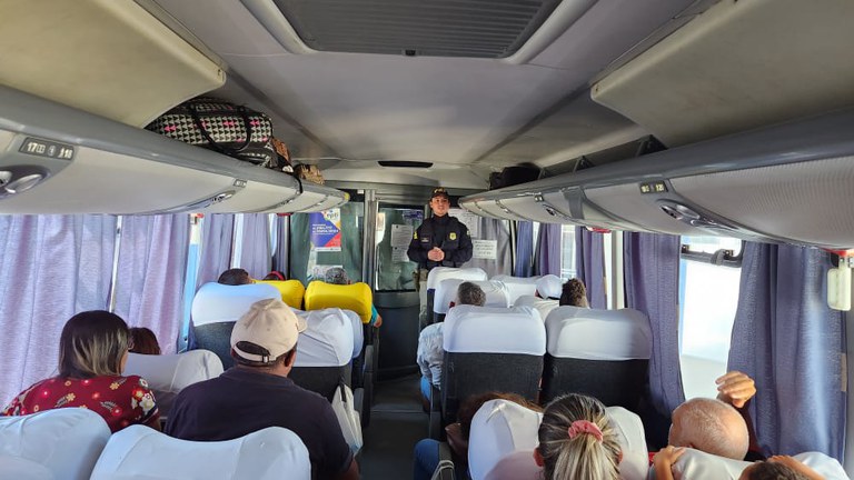 PRF alcança mais de 500 pessoas com ações educativas no Sertão de Pernambuco