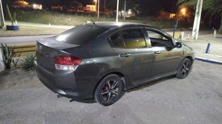 veiculo sertania.jpg